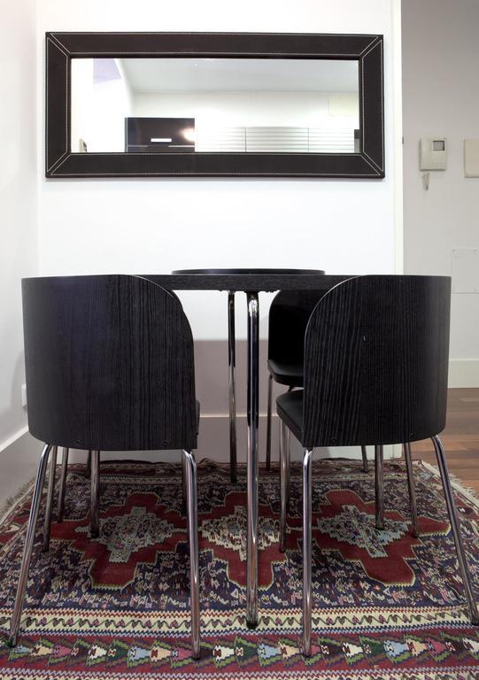 Modern Flats In Justicia By Allo Housing Madrid Rom bilde