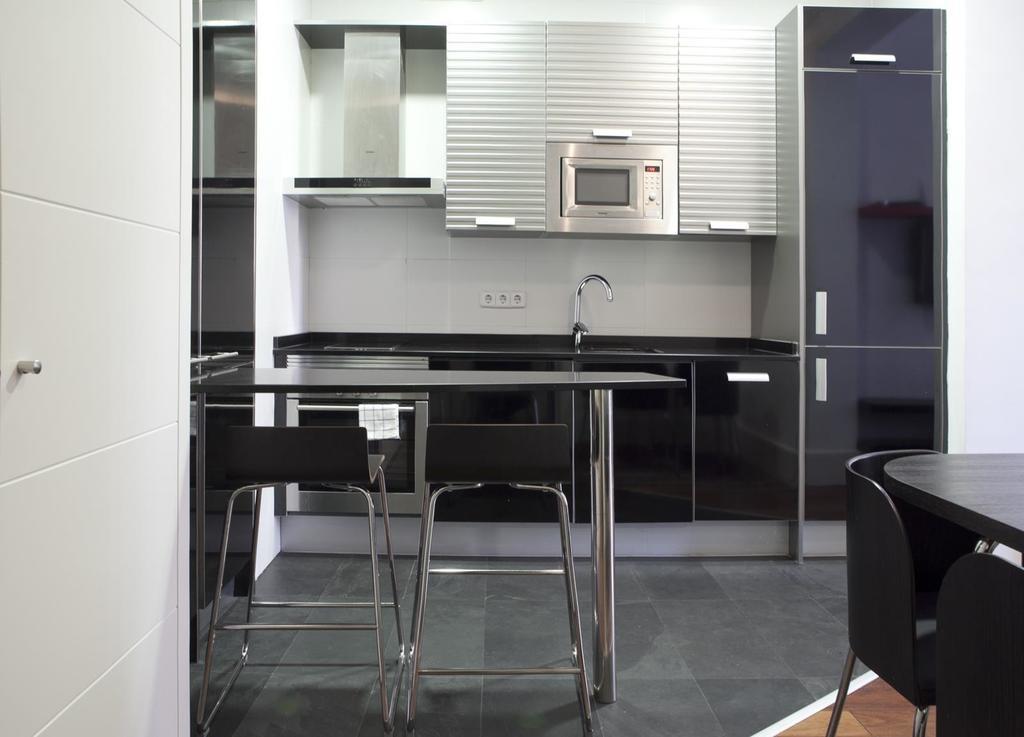 Modern Flats In Justicia By Allo Housing Madrid Rom bilde